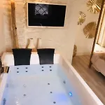 Bed & Breakfast Buddha 4*