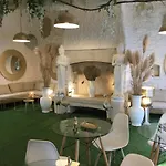 Bed & Breakfast Buddha Thoiry (Yvelines)