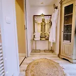 Bed & Breakfast Buddha