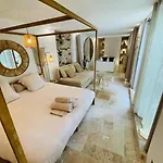 Buddha Bed & Breakfast Thoiry (Yvelines)