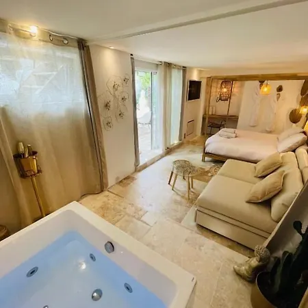 Buddha Bed & Breakfast Thoiry (Yvelines)