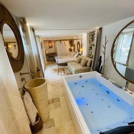 فندق مبيت وإفطار Buddha 4*