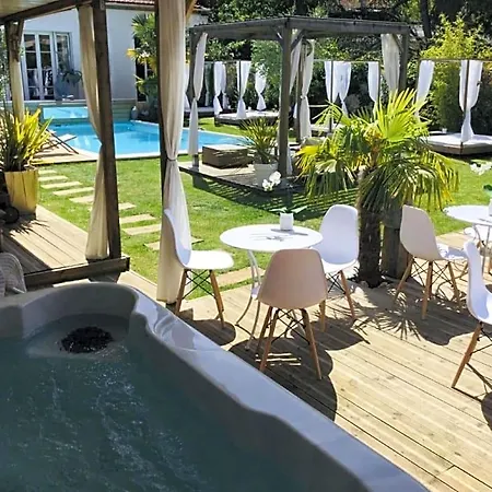 Bed & Breakfast Buddha Thoiry (Yvelines)