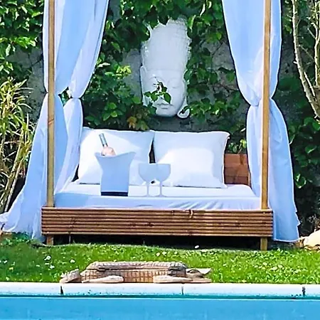 Bed & Breakfast Buddha