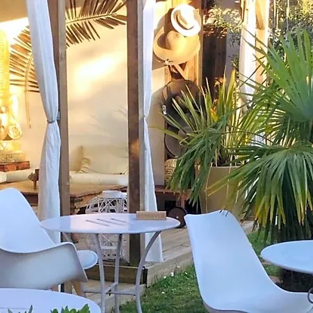 Bed & Breakfast Buddha 4*